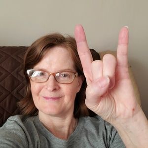 Meet your Posher, Dawn